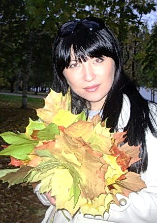 фото девушки(осень, листья)